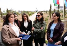 Президент Ильхам Алиев и Первая леди Мехрибан Алиева приняли участие в открытии первого этапа села Сарыджалы Агдамского района (ВИДЕО/ФОТО)