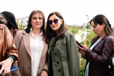 Президент Ильхам Алиев и Первая леди Мехрибан Алиева приняли участие в открытии первого этапа села Сарыджалы Агдамского района (ВИДЕО/ФОТО)