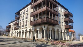 На улице Карабах города Шуша строятся 10 зданий (ФОТО)