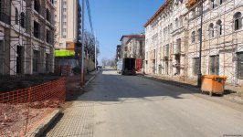 На улице Карабах города Шуша строятся 10 зданий (ФОТО)