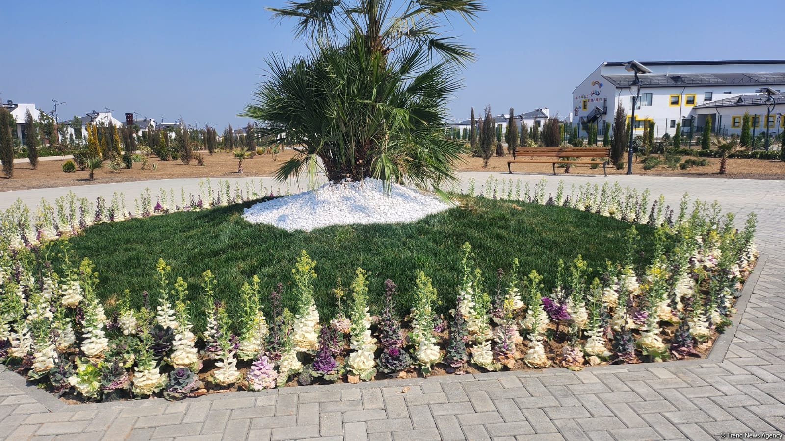 Ясли-детский сад в селе Сарыджалы Агдамского района расчитан на 100 мест (ФОТО)