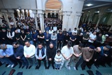 В Баку совершен праздничный намаз (ФОТО)