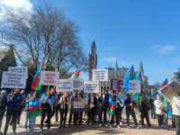 Проживающие в Европе азербайджанцы провели акцию протеста перед Дворцом мира в Гааге (ФОТО)