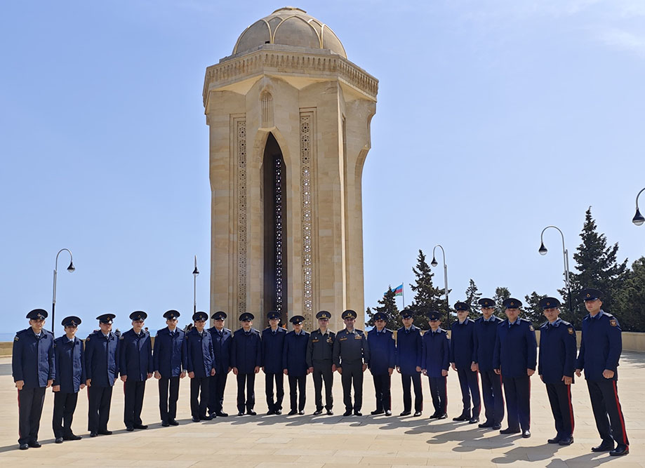 В армии Азербайджана проведены памятные мероприятия в связи с 31 марта - Днем геноцида азербайджанцев (ФОТО)