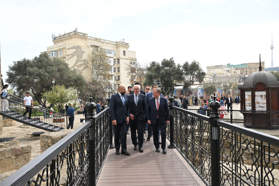 Президент Германии Франк-Вальтер Штайнмайер ознакомился с Ичеришехер (ФОТО)