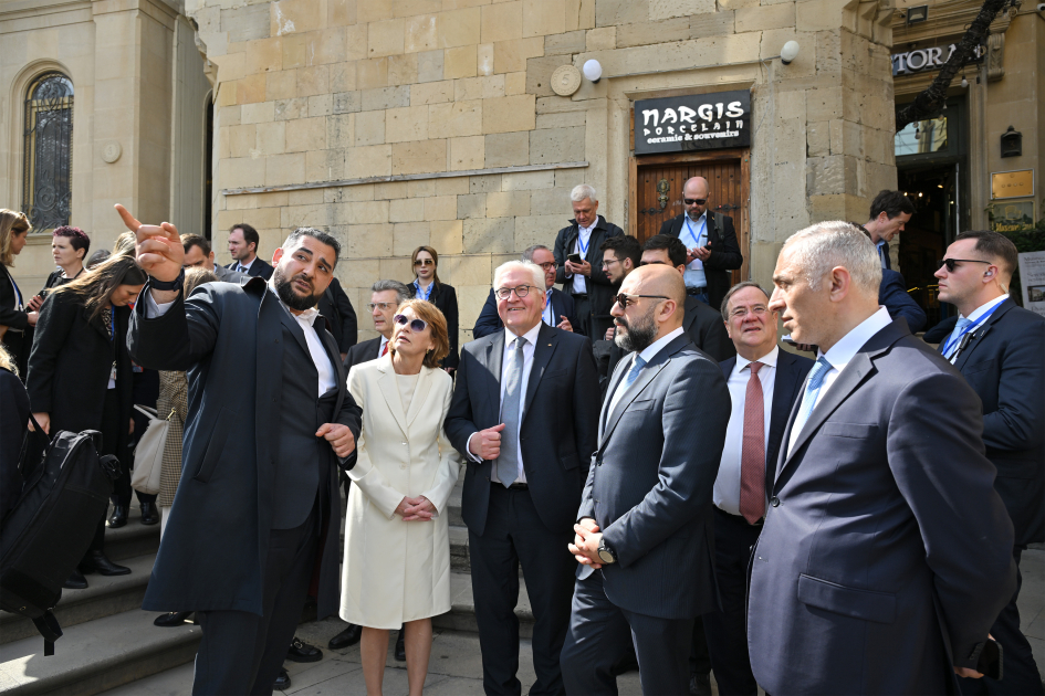 Президент Германии Франк-Вальтер Штайнмайер ознакомился с Ичеришехер (ФОТО)