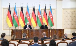 Президент Ильхам Алиев и Президент Германии выступили с заявлениями для прессы (ФОТО/ВИДЕО)