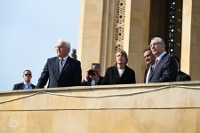 Президент Германии Франк-Вальтер Штайнмайер посетил Шехидляр хиябаны (ФОТО)
