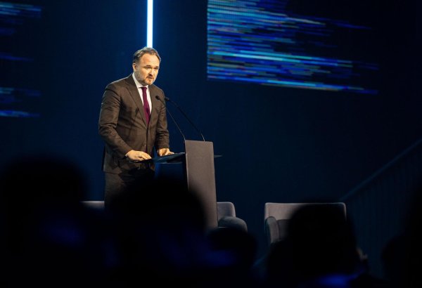 Еврокомиссар о дальнейшем расширении Южного газового коридора (Эксклюзив)