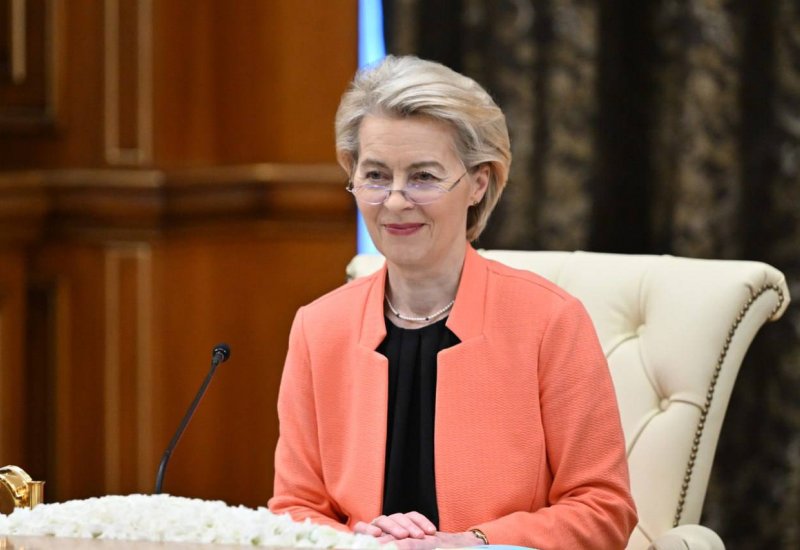 ЕС поддерживает народ Венесуэлы в стремлении к мирному переходу власти - Урсула фон дер Ляйен