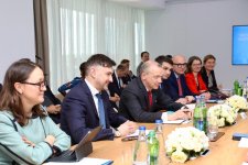 Обсуждены возможности сотрудничества по развитию ветроэнергетики на Каспии (ФОТО)