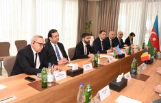 Обсуждены вопросы поставок природного газа между SOCAR и Румынией (ФОТО)