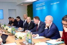 Обсуждены возможности сотрудничества по развитию ветроэнергетики на Каспии (ФОТО)