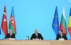 Президент Ильхам Алиев принял участие в заседании Консультативного совета Южного газового коридора в Баку (ФОТО/ВИДЕО)