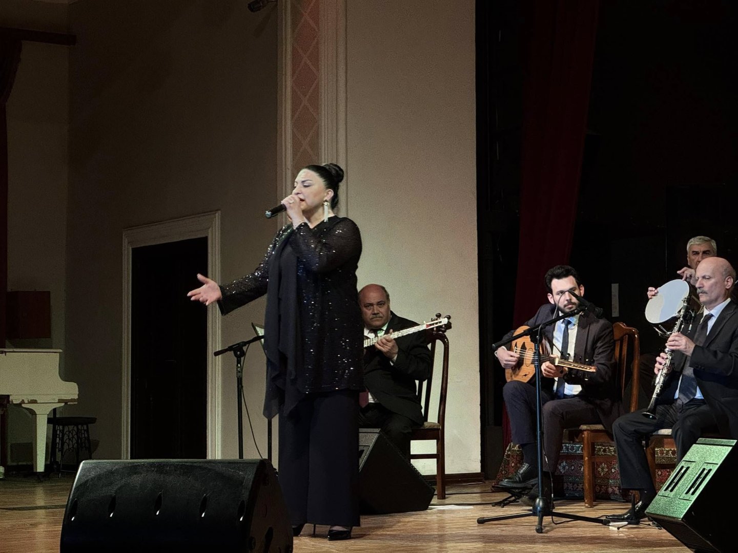 В Баку представлены незабываемые душевные песни Саида Рустамова (ФОТО)