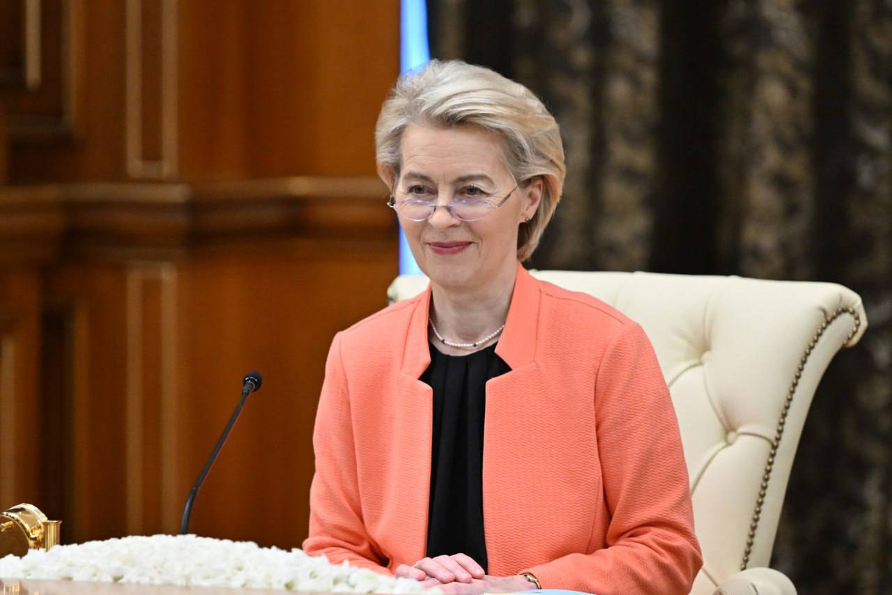 Евросоюз надеется на скорейшее подписание мирного договора между Азербайджаном и Арменией - Урсула фон дер Ляйен