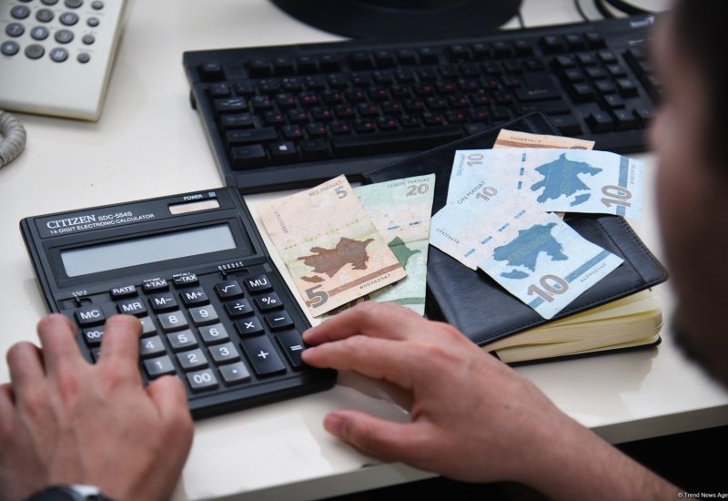 В Азербайджане вырос объем банковских депозитов населения