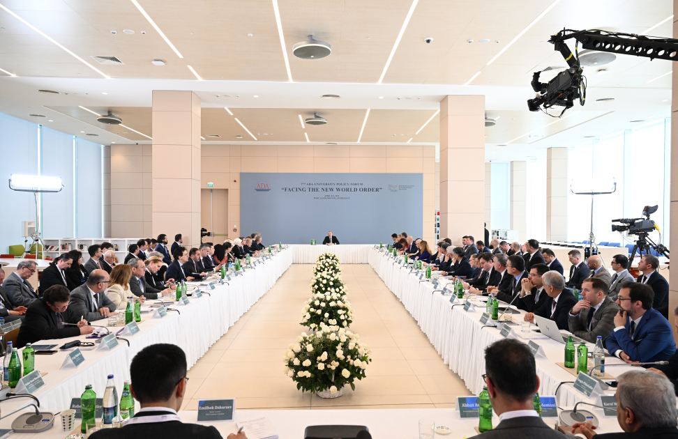 В Университете АДА с участием Президента Ильхама Алиева состоялся международный форум на тему «К новому миропорядку» (ФОТО/ВИДЕО)