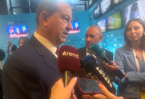 Эрсин Татар посетит Азербайджан в сентябре