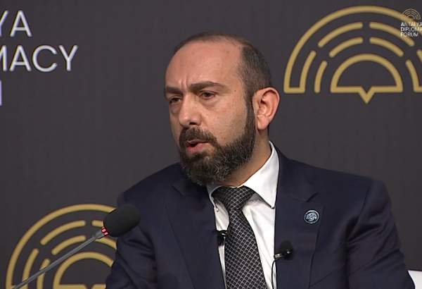 Вопросы, связанные с мирным процессом, будут продолжаться - Мирзоян