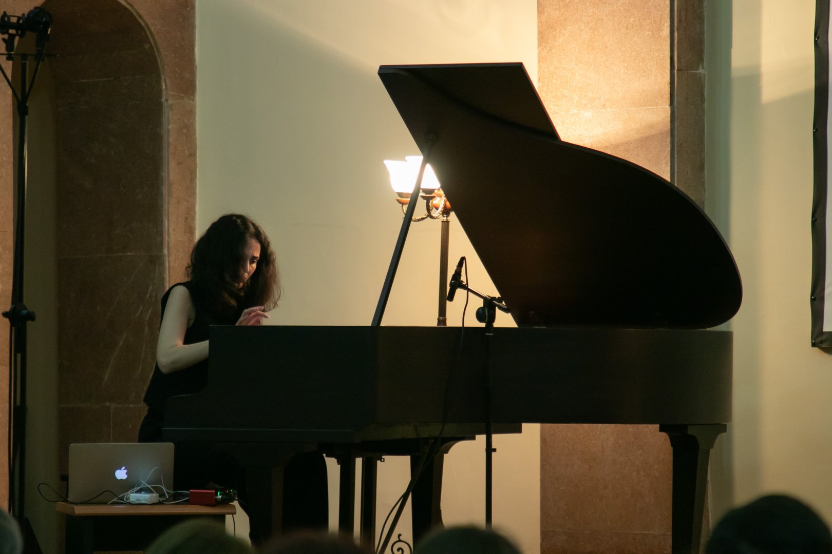 В Баку состоялась презентация пластинки Хумай Гасымзаде, победившей в США (ФОТО)