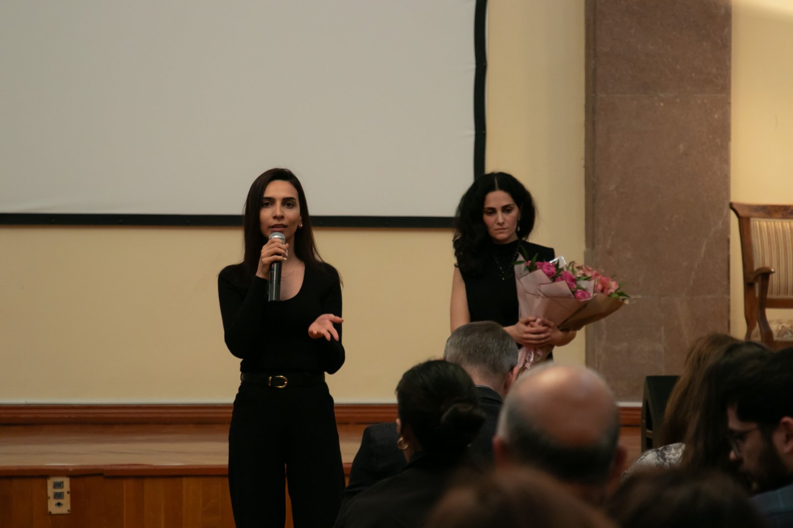 В Баку состоялась презентация пластинки Хумай Гасымзаде, победившей в США (ФОТО)