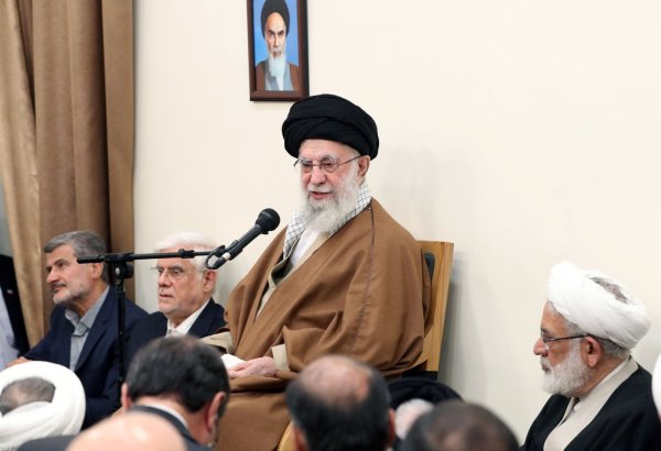 Верховный лидер Ирана Али Хаменеи продолжает руководить событиями