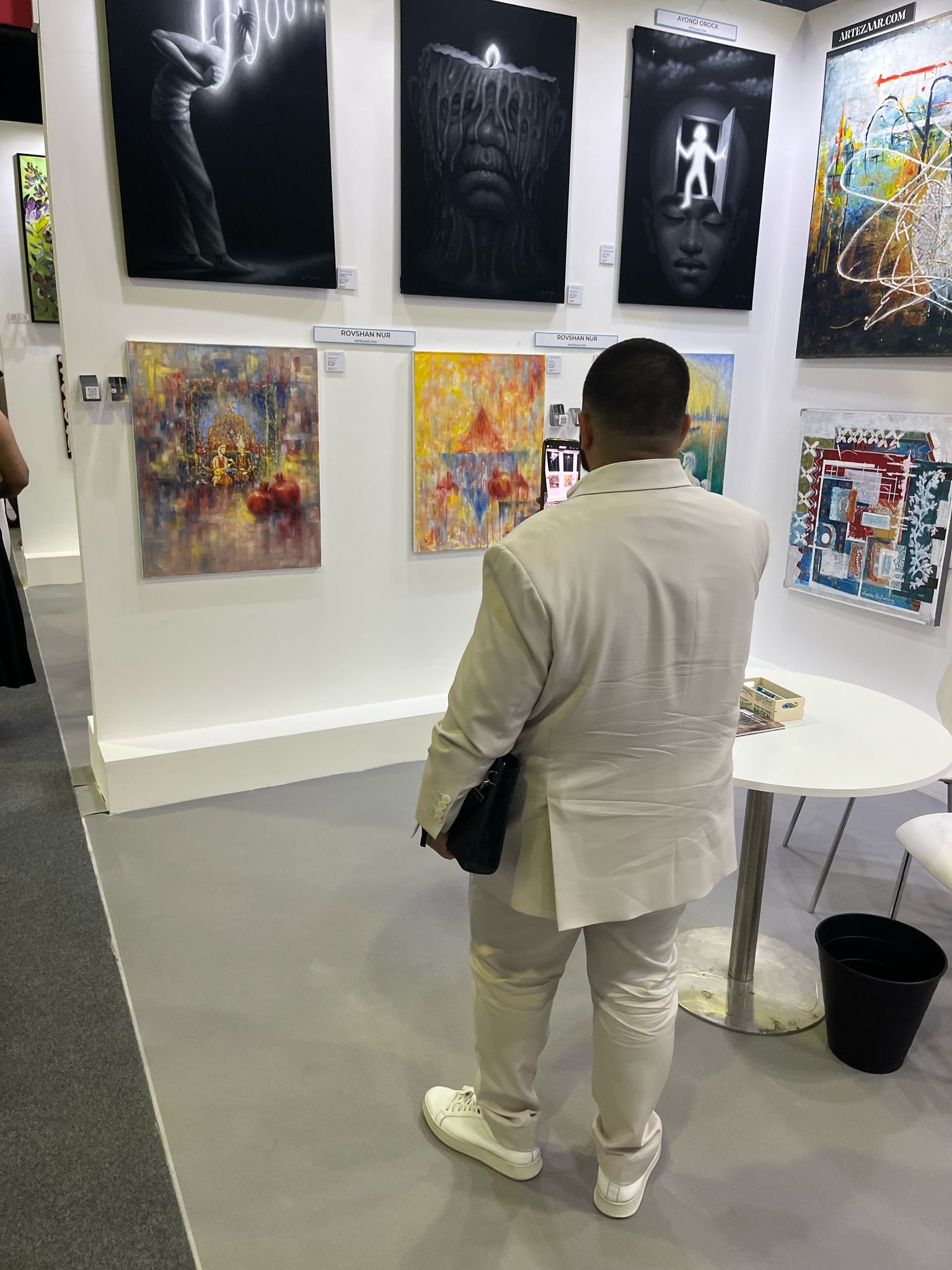 Азербайджанское искусство представлено на World Art Dubai 2025 (ФОТО)
