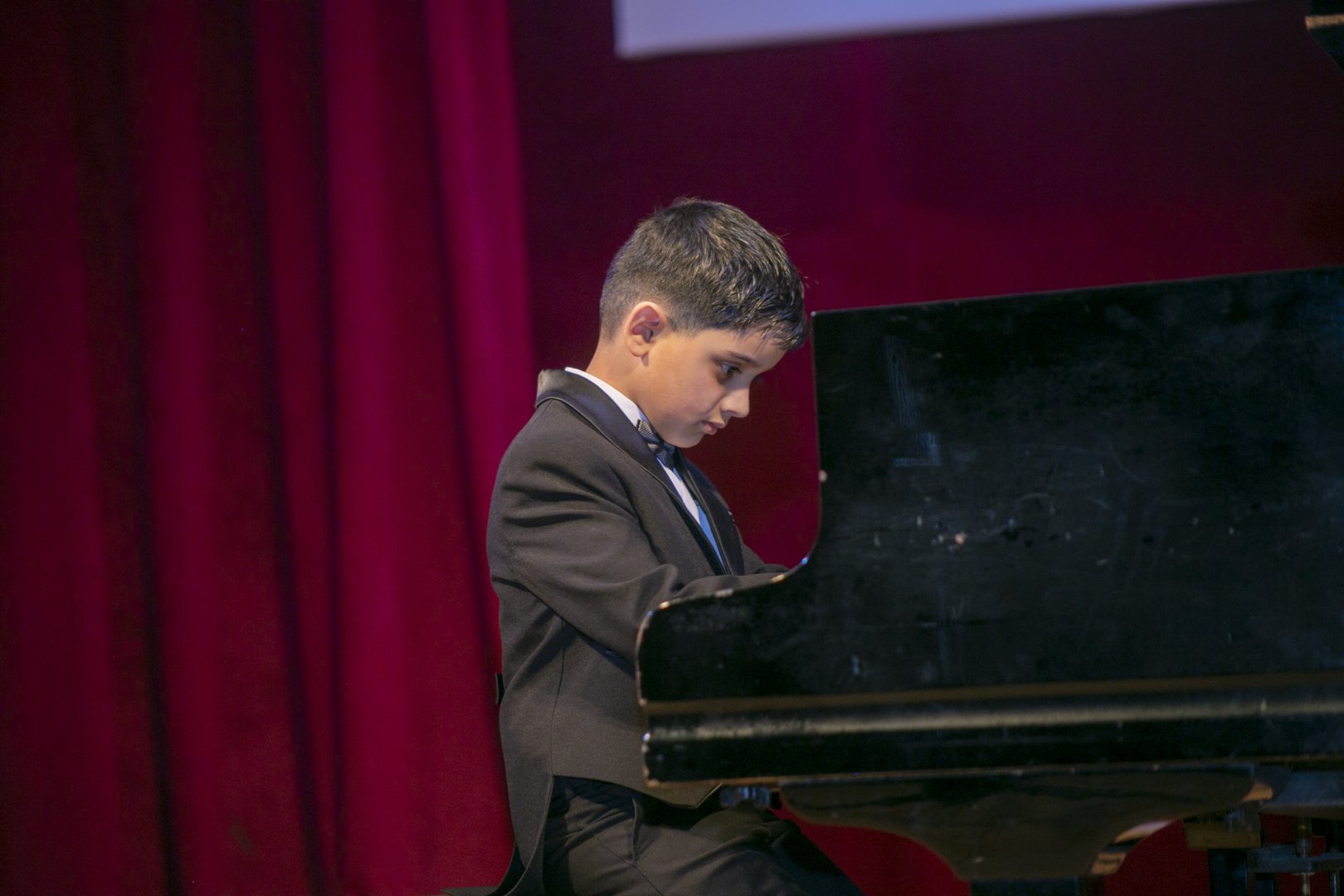 Международный фестиваль "Мир Талантов" зажёг огни творчества в сердце Азербайджана (ФОТО)