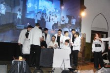 В Баку состоялась премьера рок-оперы "Варавва", посвященной Пасхе (ВИДЕО, ФОТО)