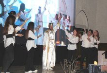 В Баку состоялась премьера рок-оперы "Варавва", посвященной Пасхе (ВИДЕО, ФОТО)