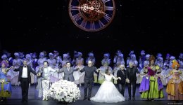 "Золушка" возвращается домой - прямо из волшебной сказки в сердце Баку (ФОТО)