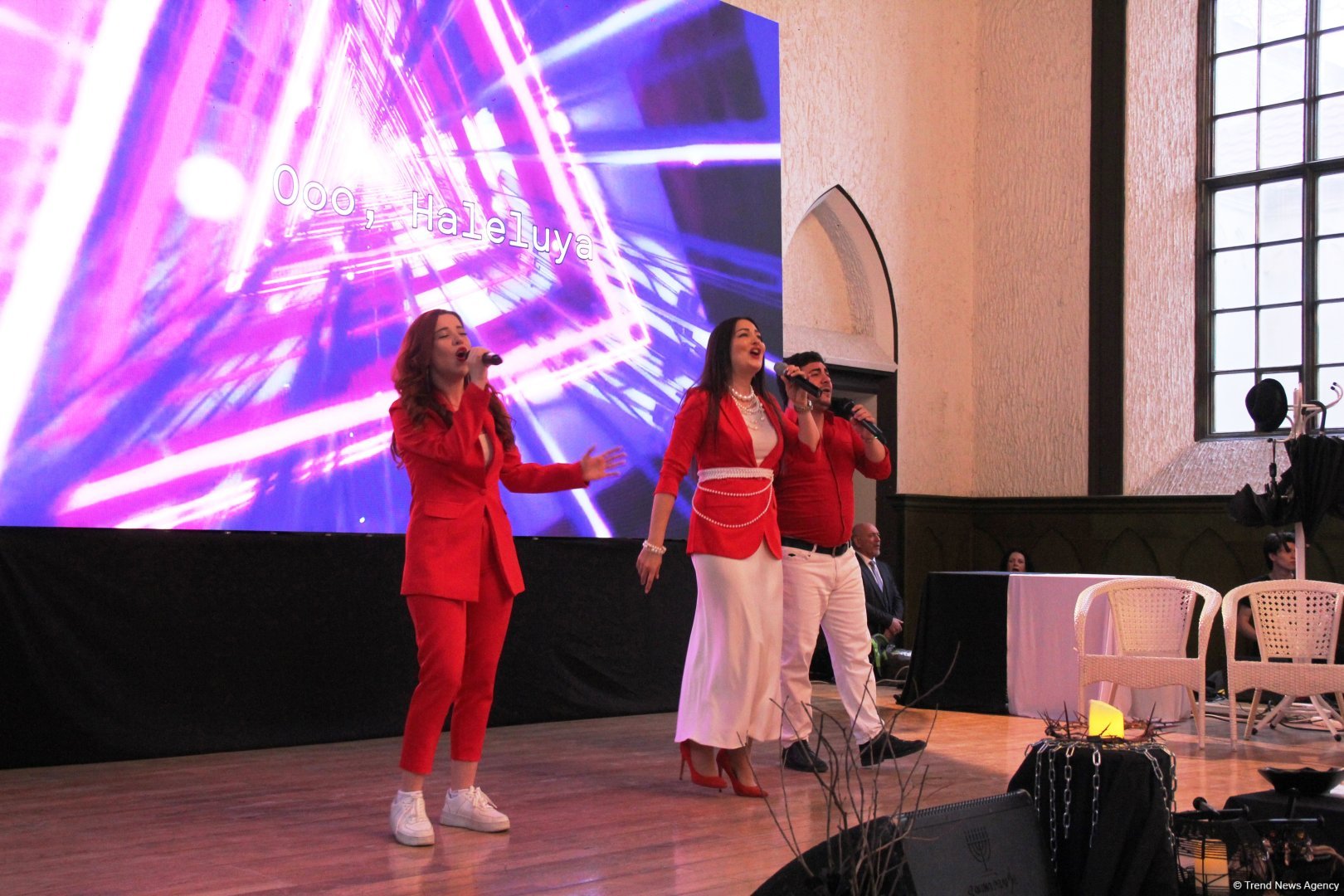 В Баку состоялась премьера рок-оперы "Варавва", посвященной Пасхе (ВИДЕО, ФОТО)