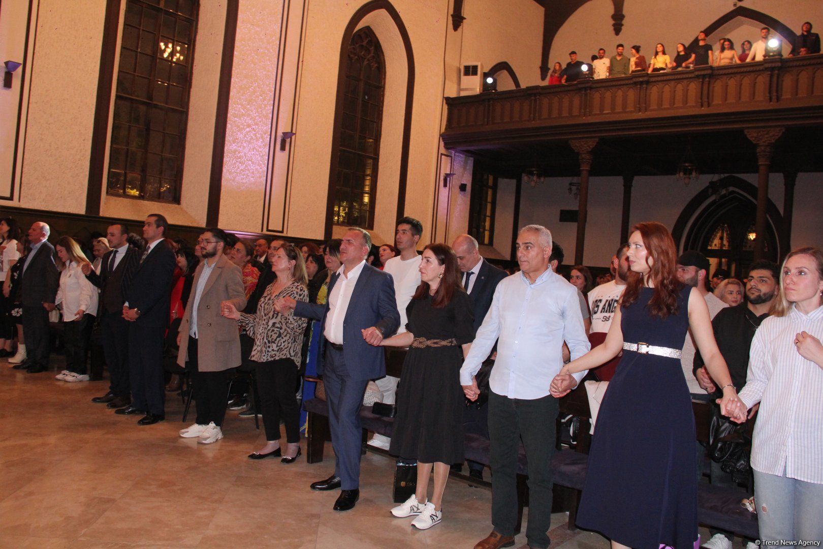 В Баку состоялась премьера рок-оперы "Варавва", посвященной Пасхе (ВИДЕО, ФОТО)