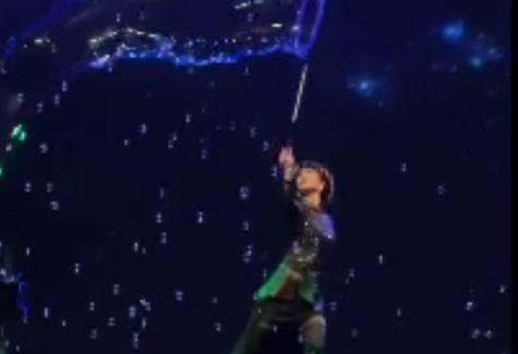 Магия в пузырях: Лера Амбр очаровала Баку своим шоу (ВИДЕО)