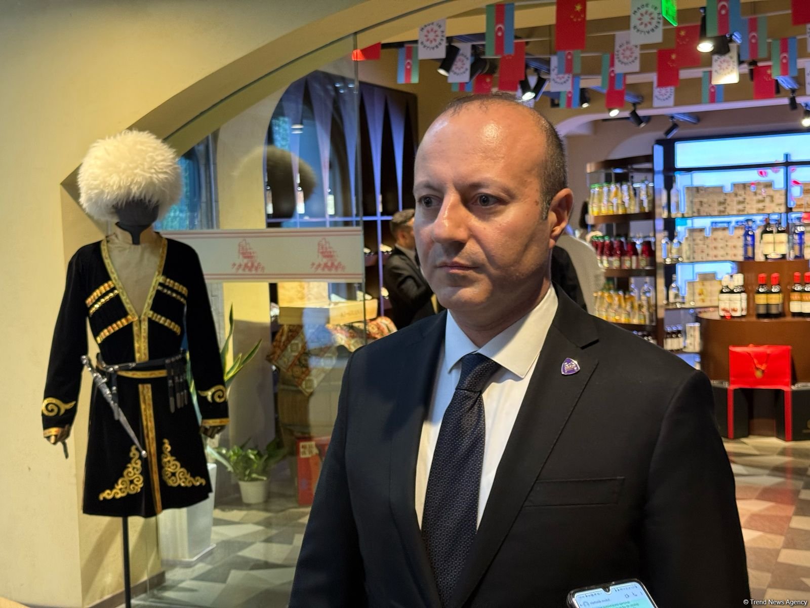 Китайские партнеры инвестировали в торговые дома Азербайджана - Теймур Надироглу