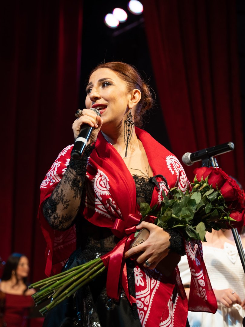 В опере только девушки – одним вечером в Баку (ФОТО)