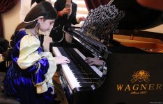 Волшебное путешествие сквозь века в Баку - оперная машина времени (ФОТО)