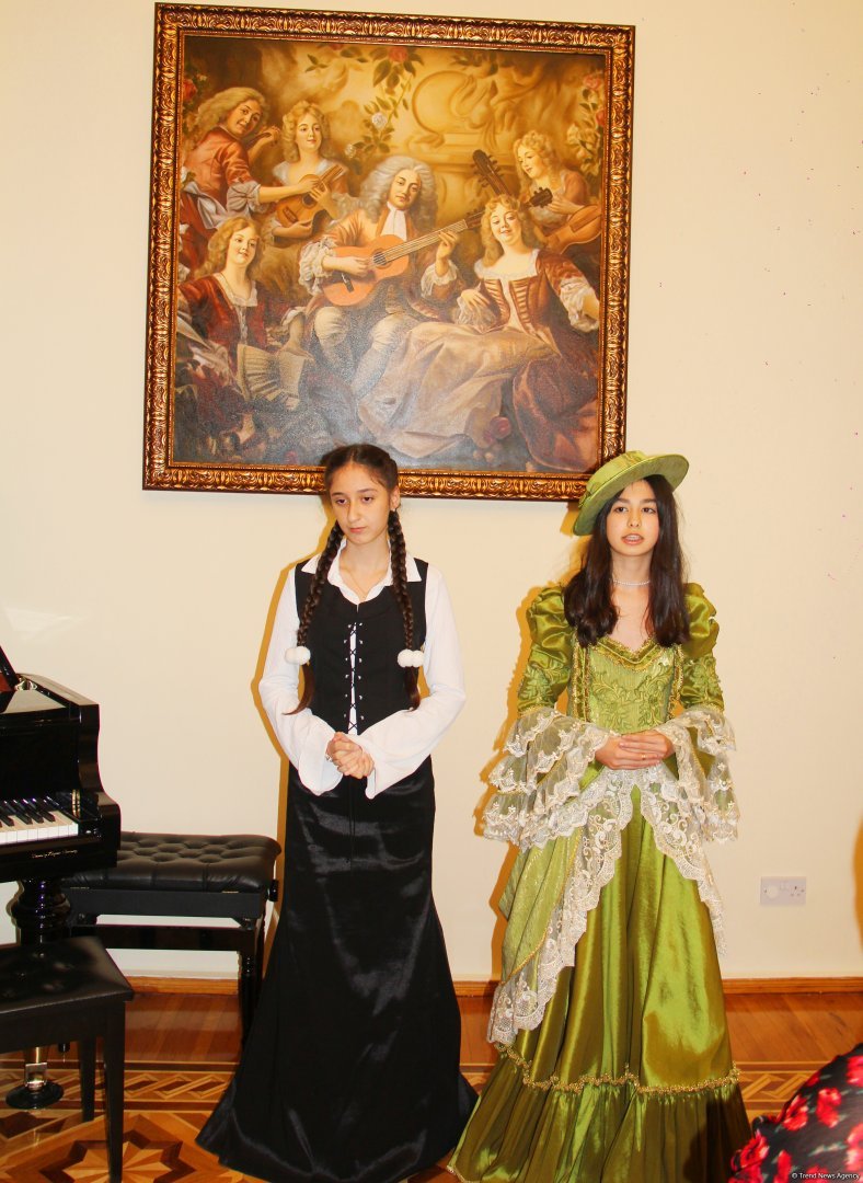 Волшебное путешествие сквозь века в Баку - оперная машина времени (ФОТО)