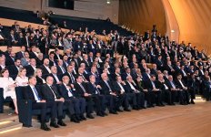 Президент Ильхам Алиев и Президент Масуд Пезешкиан приняли участие в азербайджано-иранском бизнес-форуме (ФОТО/ВИДЕО)