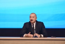 Президент Ильхам Алиев и Президент Масуд Пезешкиан приняли участие в азербайджано-иранском бизнес-форуме (ФОТО/ВИДЕО)