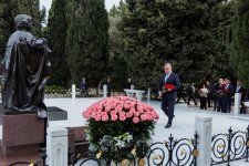 Руководство Минздрава Азербайджана почтило память академика Зарифы ханым Алиевой  (ФОТО)