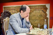 Стартовала битва чемпионов по шахматам на фоне азербайджанских ковров (ФОТО)