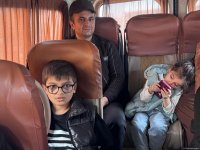 Семьи, проживавшие в общежитиях и других административных зданиях, переселены в село Баллыджа Ходжалинского района (ФОТО)