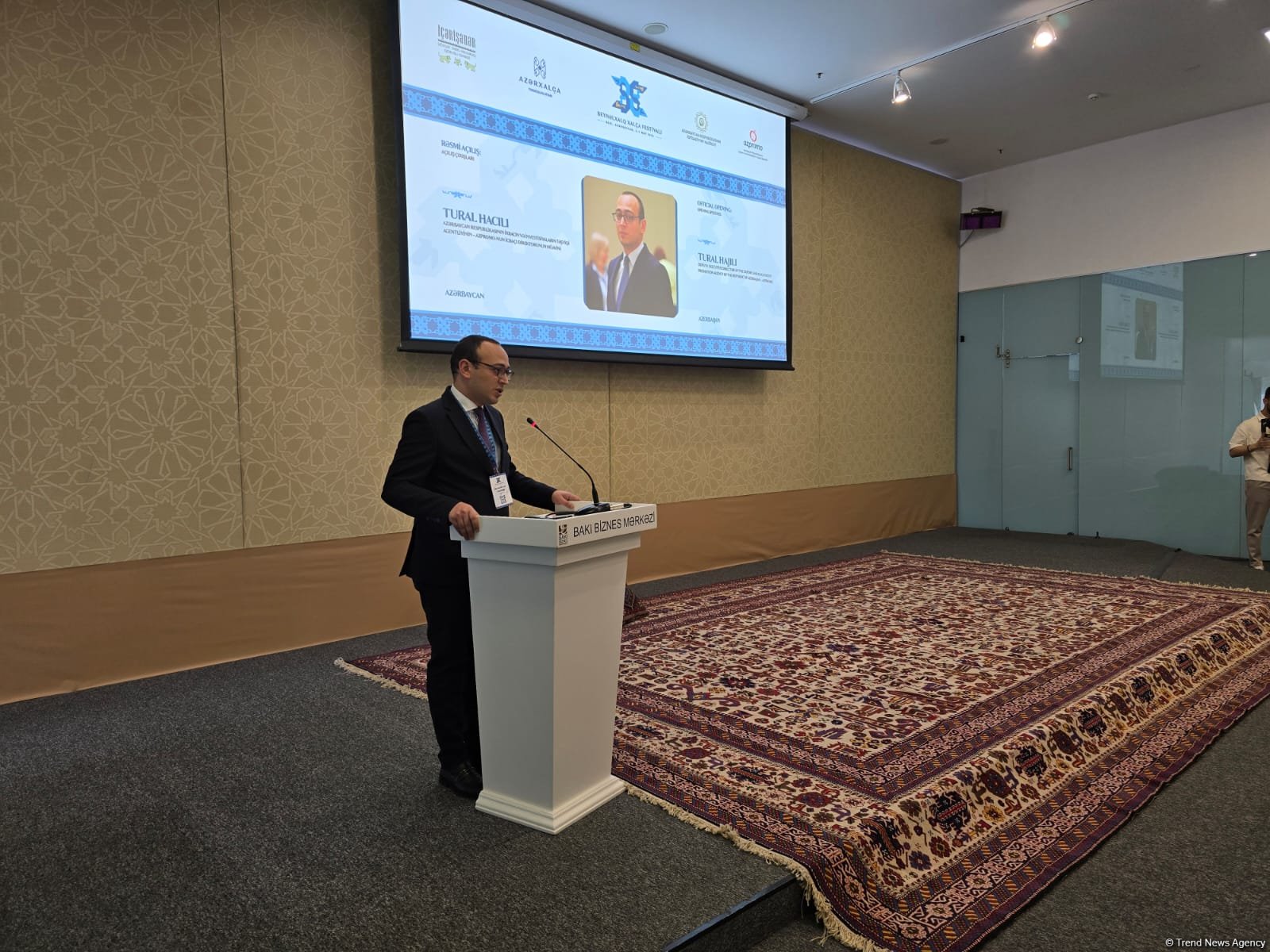 В Баку состоялось открытие Международного форума ковра (ФОТО)