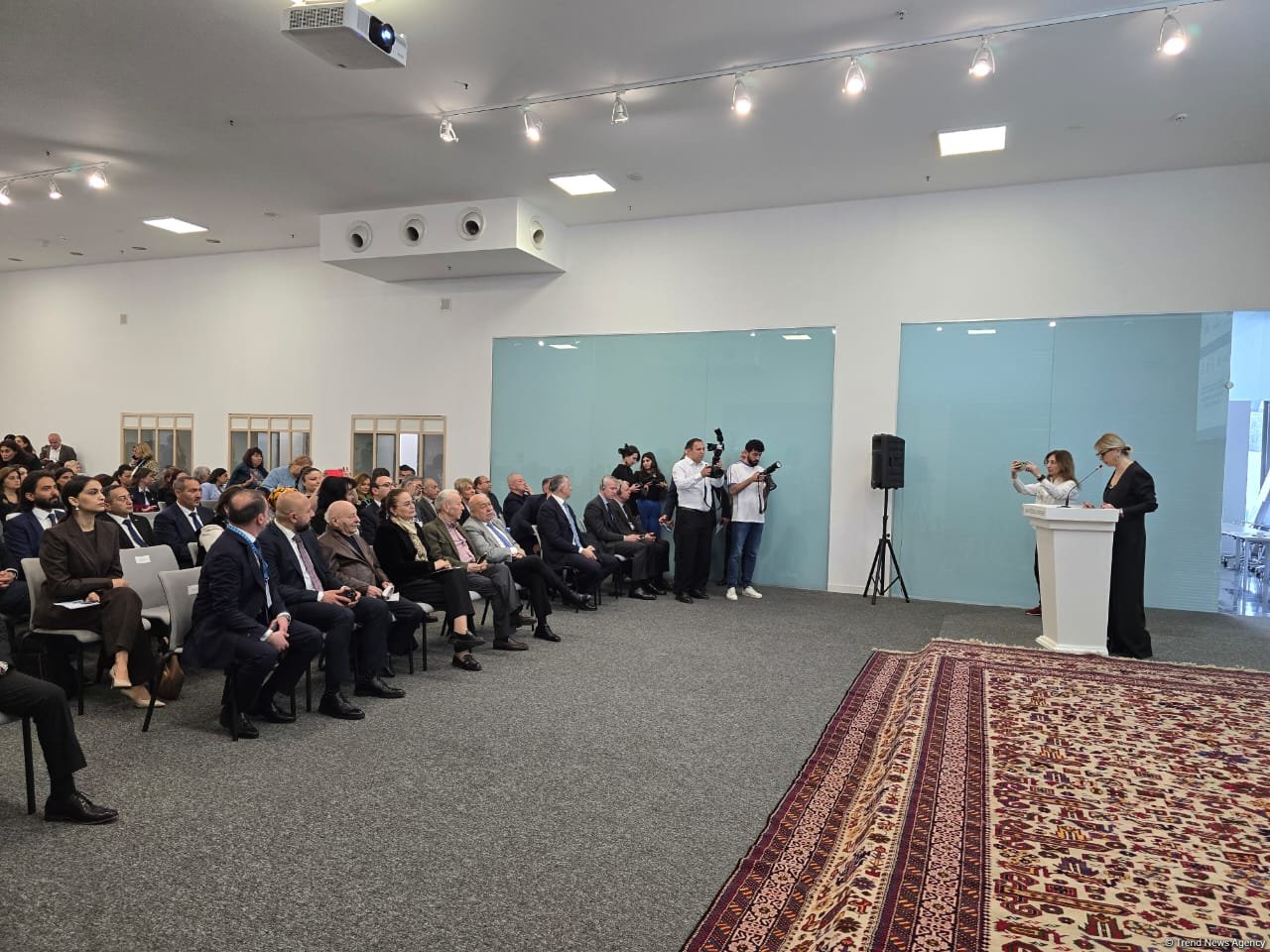 В Баку состоялось открытие Международного форума ковра (ФОТО)