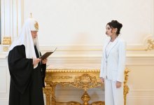 Патриарх Кирилл вручил Первому вице-президенту Мехрибан Алиевой орден Святой равноапостольной княгини Ольги (ФОТО/ВИДЕО)