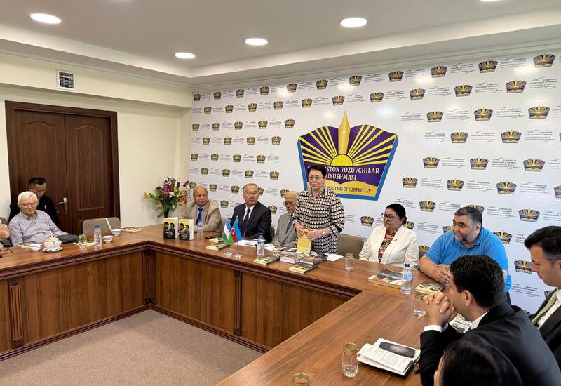 В Союзе писателей Узбекистана презентована книга Эльмиры Ахундовой "Зарифа и Гейдар Алиевы. Любовь длиною в вечность" на узбекском языке  (ФОТО)