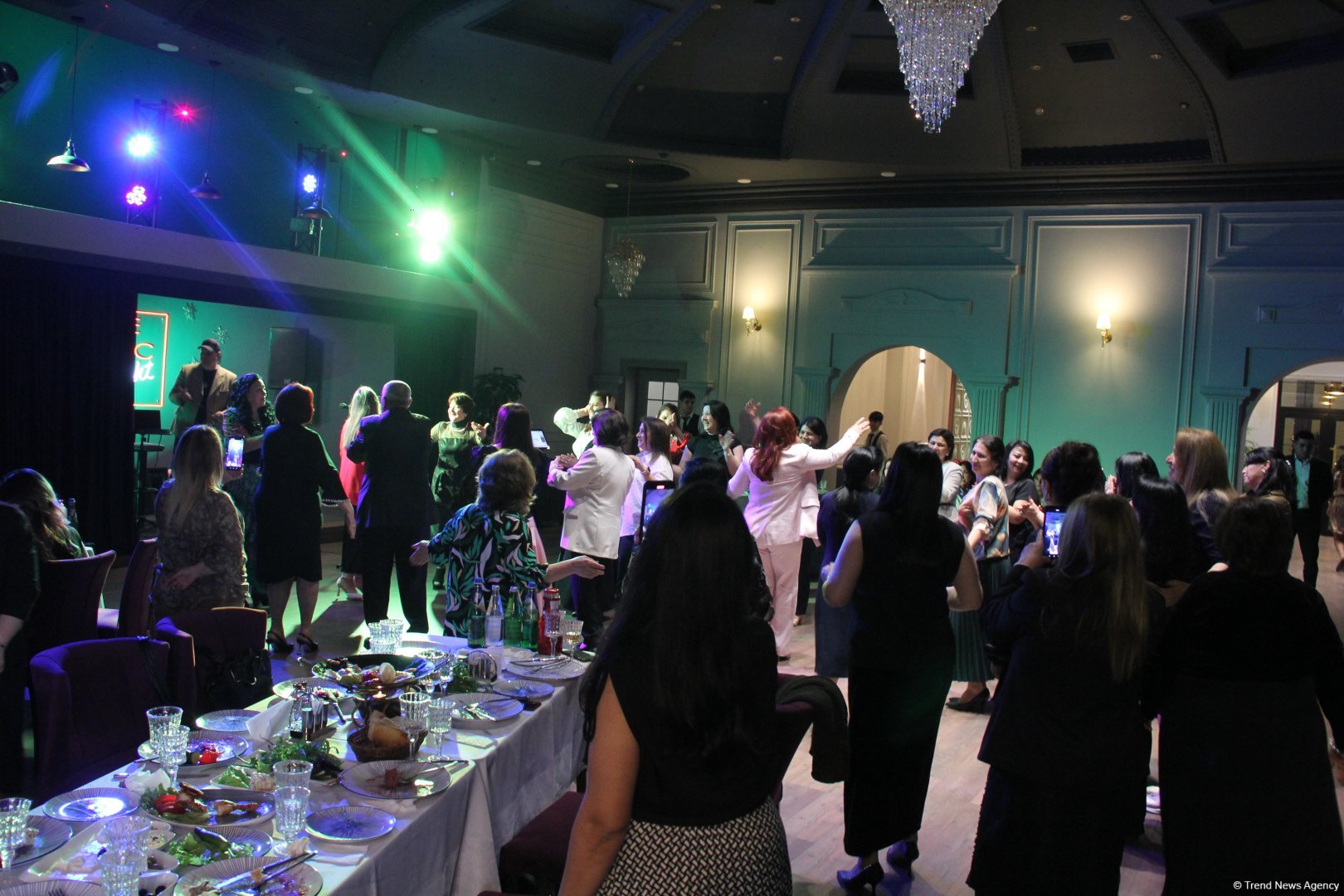 В Баку прошла праздничная церемония награждения, посвященная Дню ковроткача  (ФОТО)