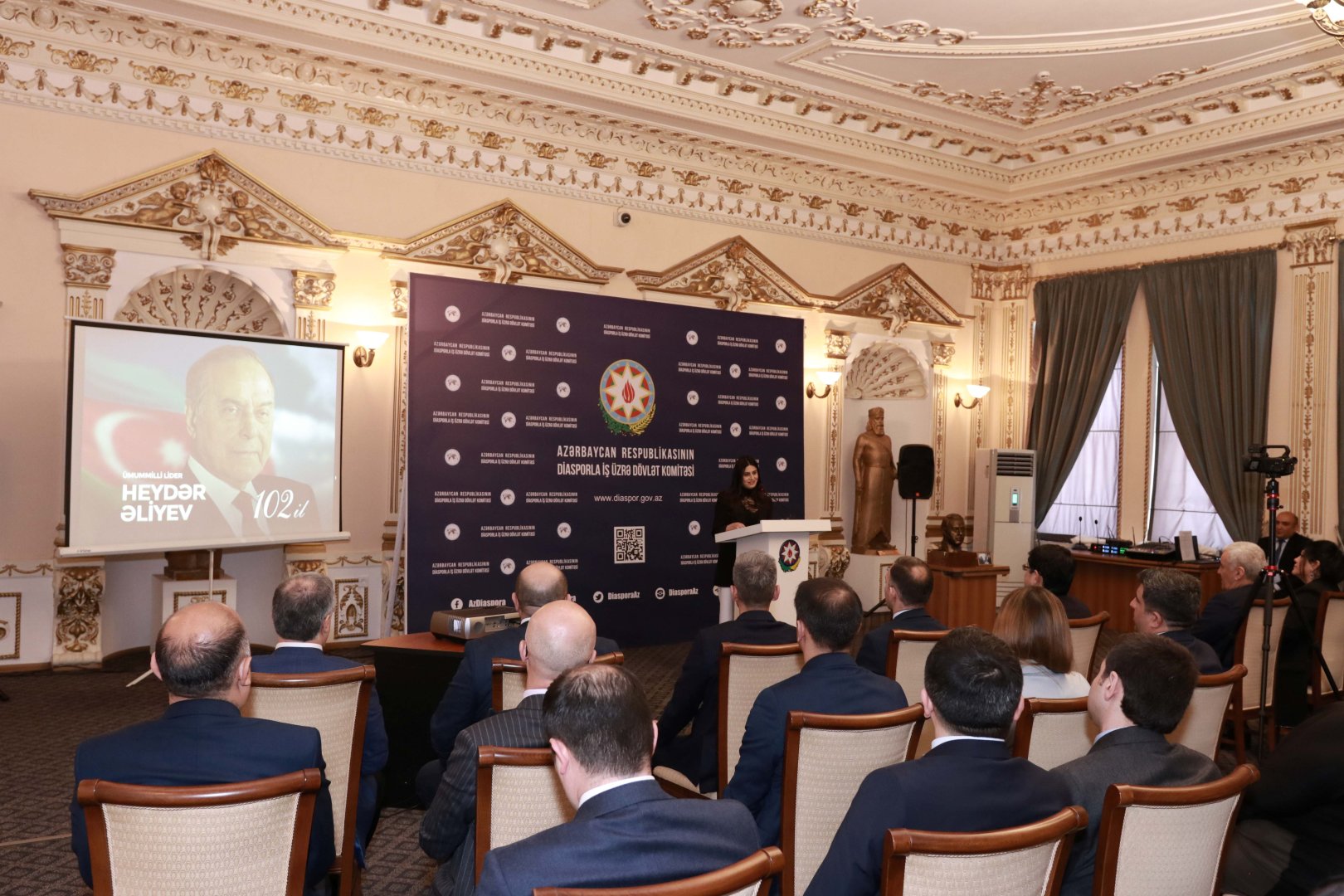 В Государственном комитете по работе с диаспорой отмечена 102-я годовщина со дня рождения общенационального лидера Гейдара Алиева (ФОТО)